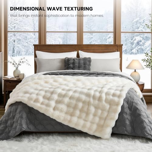 Ultra Soft Faux Fur Bubble Blanket King Size,Cream,108"x90"