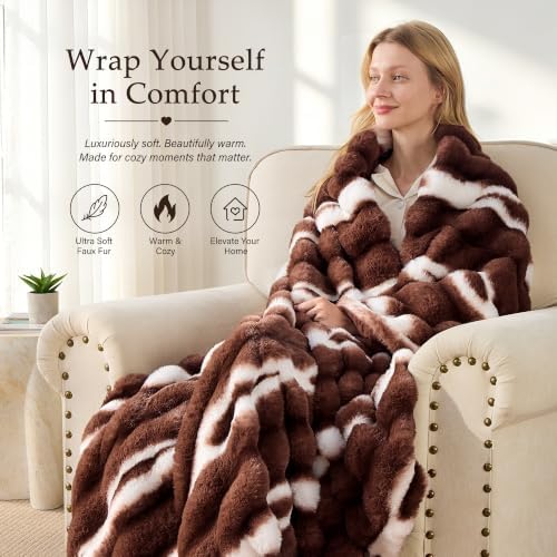 VFROO Faux Rabbit Fur Throw Blanket, Plush Fuzzy Blanket, 60" × 80"
