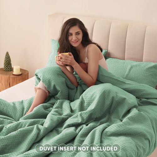 Comfort Spaces Mina Duvet Cover Set, King/Cal King, 3 Piece, Sage