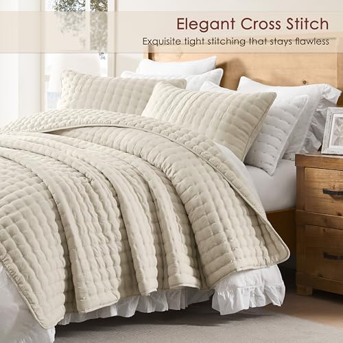 WDCOZY Cloud Soft Quilt Set, King Size, Light Beige, 3 Pieces 104x90