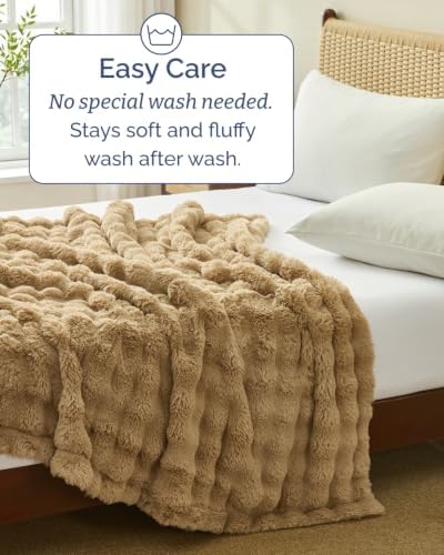 Faux Fur Throw Blanket - Throw XL Bubble Blanket - 50" x 70" Oxford