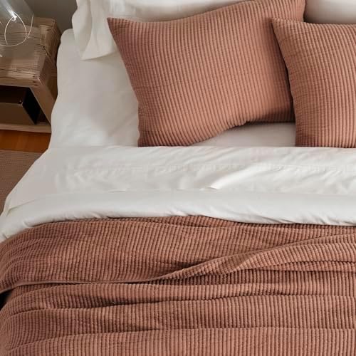 EverGrace Cotton Ribbed Matelassé Coverlet Set, King Size, Clay