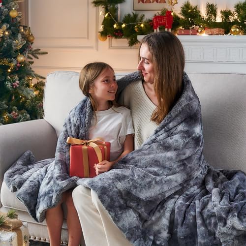 NEWCOSPLAY Faux Fur Sherpa Twin Blanket for Couch, Grey, 60"x80"