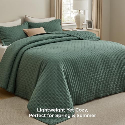 Bedsure Quilts Queen Size Bedspread, Thin Comforter, Dark Green