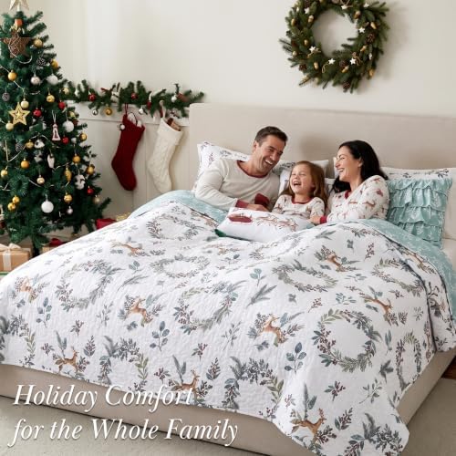 Reversible Christmas Quilt Set King/California King 6 Piece Reindeer