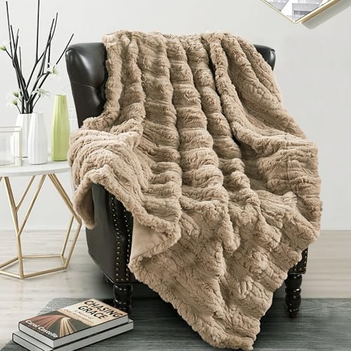 Luxury Faux Fur Throw Blanket Reversible to Cozy Velvet, 750GSM Soft