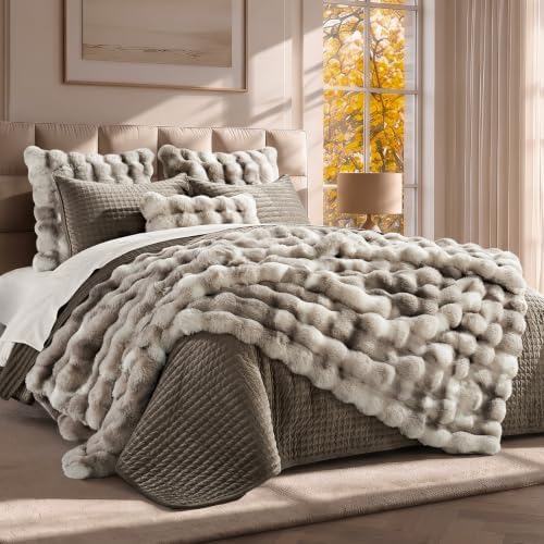 EverGrace Double-Sided Bubble Faux Fur Throw Blanket, 60"x80", Light