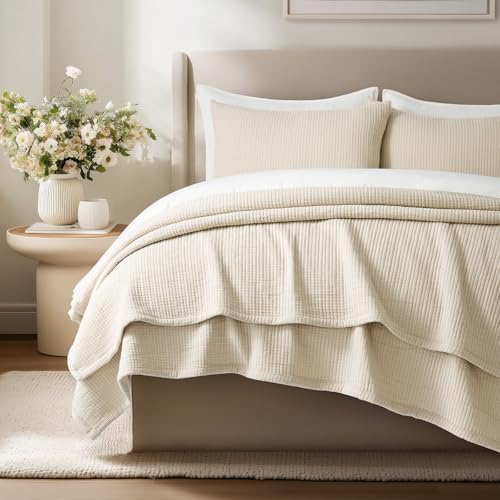 EverGrace Cotton Gauze Matelassé Coverlet Set, King Size, Soft Oat