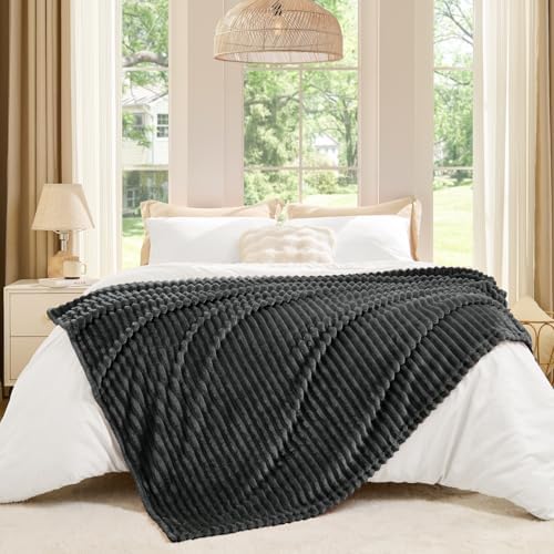 BEDELITE 3D Ribbed Charcoal Grey Fleece Throw Blanket for Couch, 50x60
