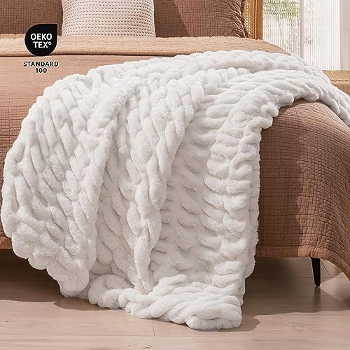 EverGrace Luxurious Soft Ruched Velvet Quilt Set King Size Khaki Tan