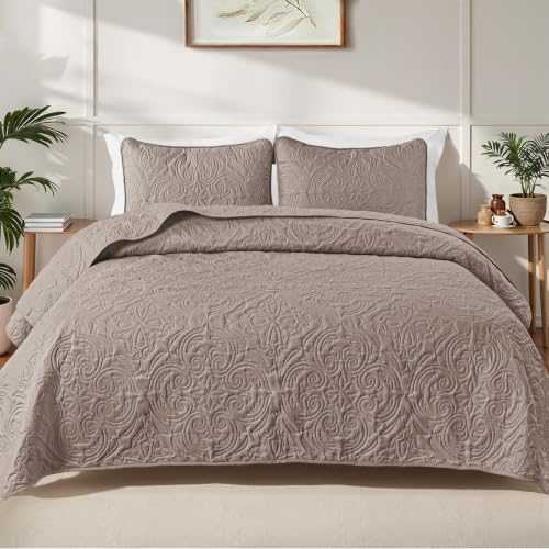 Exclusivo Mezcla 3 Piece King Size Quilt Bedding Set, Taupe