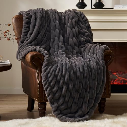 Amelie Home Ruched Bubble Faux Rabbit Fur Throw Blanket Charcoal Gray