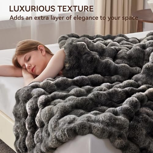 Anysay Faux Fur Throw Blanket, 1000GSM Fluffy Soft Bubble Blanket