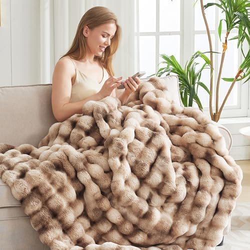 VFROO Ultra Plush Bubble Faux Rabbit Fur Blanket – 950GSM Thick Fluffy