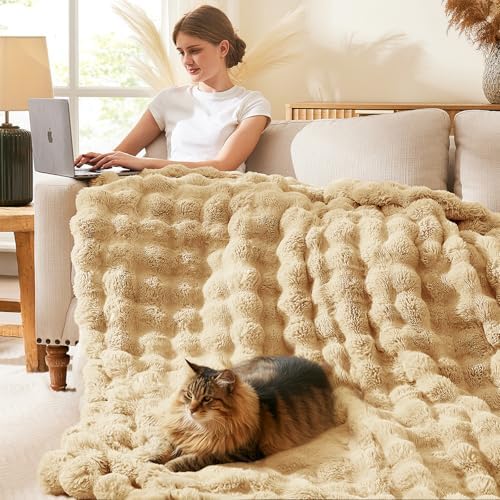 L'AGRATY Faux Rabbit Fur Throw Blanket for Couch, 60''x80'', Milk Tea
