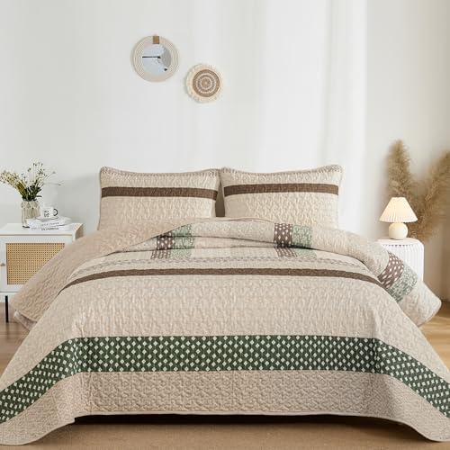 WONGS BEDDING Khaki Quilt King Size (110" x 90"), Soft Stripe