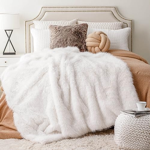 BATTILO HOME White Faux Fur Throw Blanket, Cream Throw Blanket