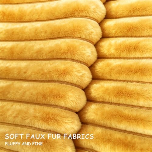 Bunliuys 2 Pack Pillow Covers, 20x20 Faux Fur Square Throw Pillow