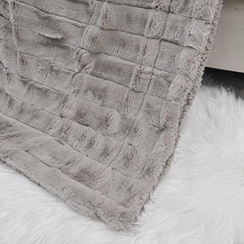 Home Soft Things Super Mink Faux Fur Throw Blanket, 50"x60", Light
