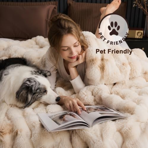 Wonderful - 3 Pieces Faux Rabbit Fur Comforter Set King Size, Beige
