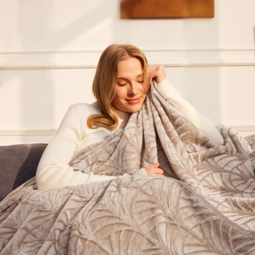 Whale Flotilla Soft Flannel Fleece King Size Bed Blanket, Champagne