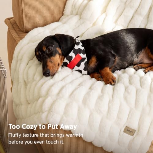 Bedsure Soft Double-Sided Faux Fur Throw XL Blanket, Cream, 50"x70"
