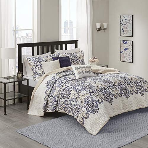 Madison Park Traditional Damask All-Season Navy/Tan King Quilt Set