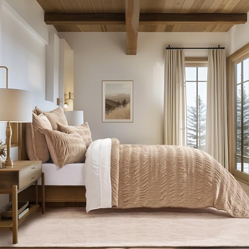 EverGrace Luxurious Soft Ruched Velvet Quilt Set King Size Khaki Tan