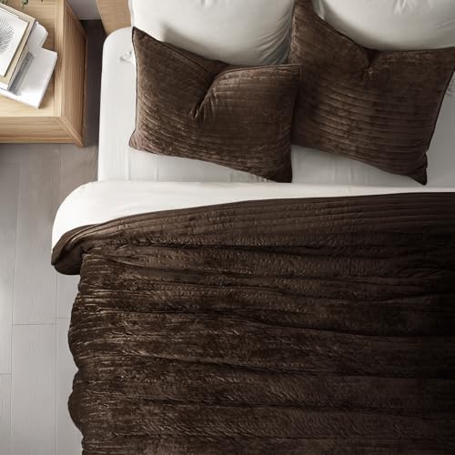 EverGrace Stripe Channel Luxury Velvet Quilt Set King Size, Walnut