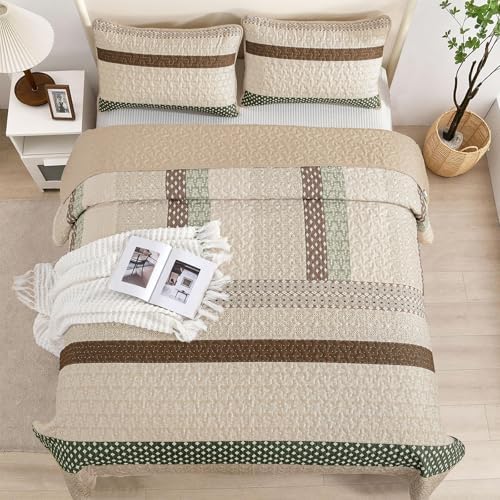 WONGS BEDDING Khaki Quilt King Size (110" x 90"), Soft Stripe