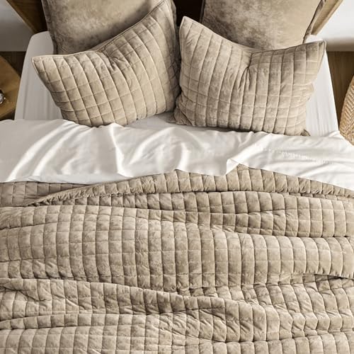 RECYCO Channel Box Stitch Velvet Quilt Set, Twin/Twin XL Size, Urban