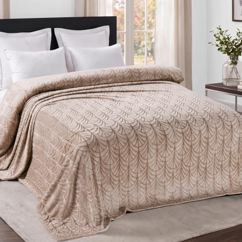 Whale Flotilla Soft Flannel Fleece King Size Bed Blanket, Champagne