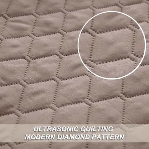 Exclusivo Mezcla Reversible King Size Quilt Bedding Set, Taupe