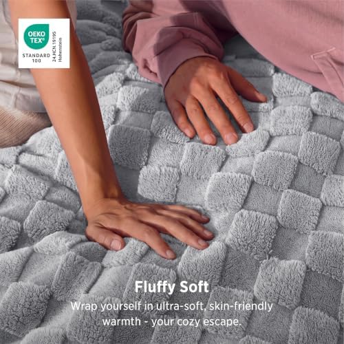 Bedsure Checkered Soft Cozy Queen Blanket for Bed, Grey, 90"×90"