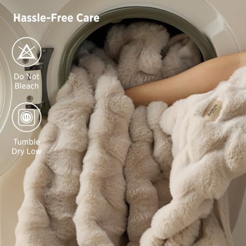Bedsure Wave Striped Faux Fur Throw Blanket, Beige, 60x80