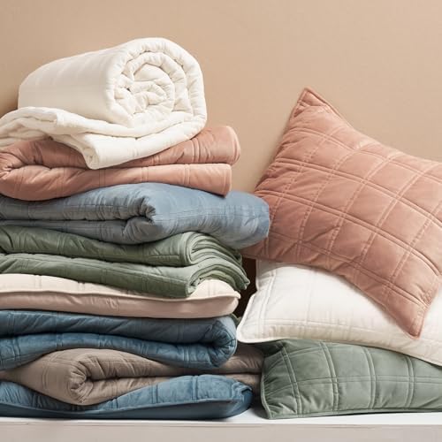 EverGrace 3 Pieces Double Box Stitch Luxurious Velvet Quilt, Queen