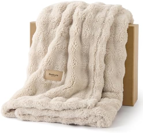 Bedsure Cloud Bubble King Throw Blanket for Bed, Beige, 108"×90"