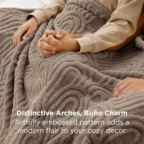 Bedsure GentleSoft Fleece King Size Blanket for Bed - Super Soft &