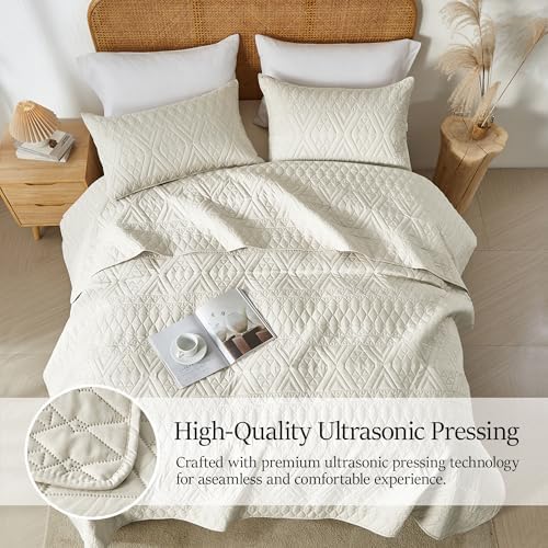 akkialla King/Cal King Quilt Set, Boho Style in a Solid Color, Cream