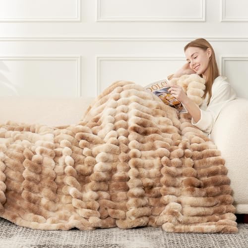 Cozy Bliss Faux Fur Throw Blanket for Couch, Cozy Warm Plush Striped