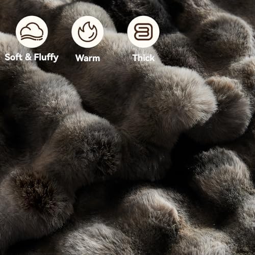 Anysay Faux Fur Throw Blanket, 1000GSM Fluffy Soft Bubble Blanket