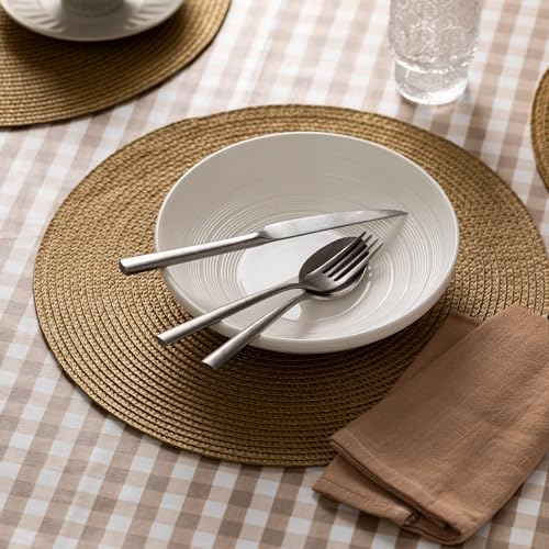 Baroyal Round Placemats Set of 8 Plastic Woven Placemats Washable