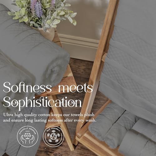 Towel Set: Super absorbent, quick-drying, soft, plush. Features