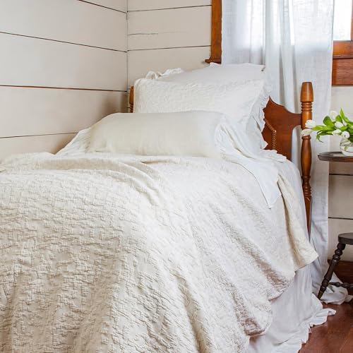 HiEnd Accents Porto Matelassé 3 Piece Queen Vintage White Comforter
