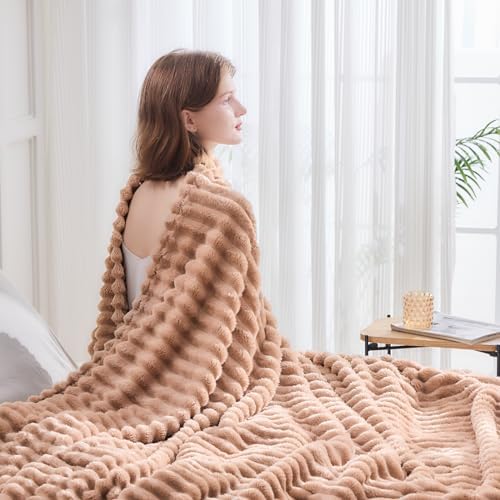 NEWCOSPLAY Fleece Ribbed Cozy King Blanket for Couch, Taupe, 90"x110"