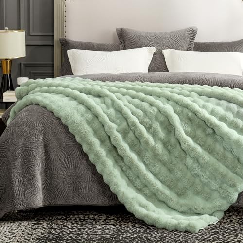 Cozy Bliss Faux Fur Throw Blanket for Couch, Fuzzy Soft Plush Thick