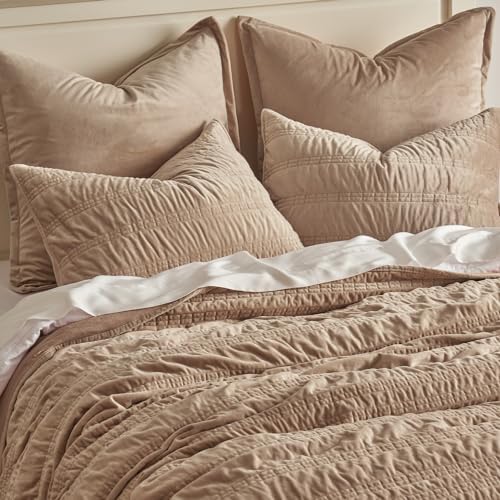 EverGrace Luxurious Soft Ruched Velvet Quilt Set King Size Khaki Tan