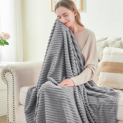 BEDELITE 3D Ribbed Jacquard Grey King Size Blankets for Bed, 108x90