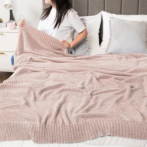 PAVILIA Super Soft Throw Blanket for Couch, Fluffy Cozy Lightweight