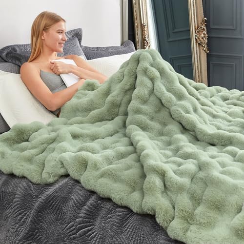 Cozy Bliss Faux Fur Throw Blanket for Couch, Fuzzy Soft Plush Thick